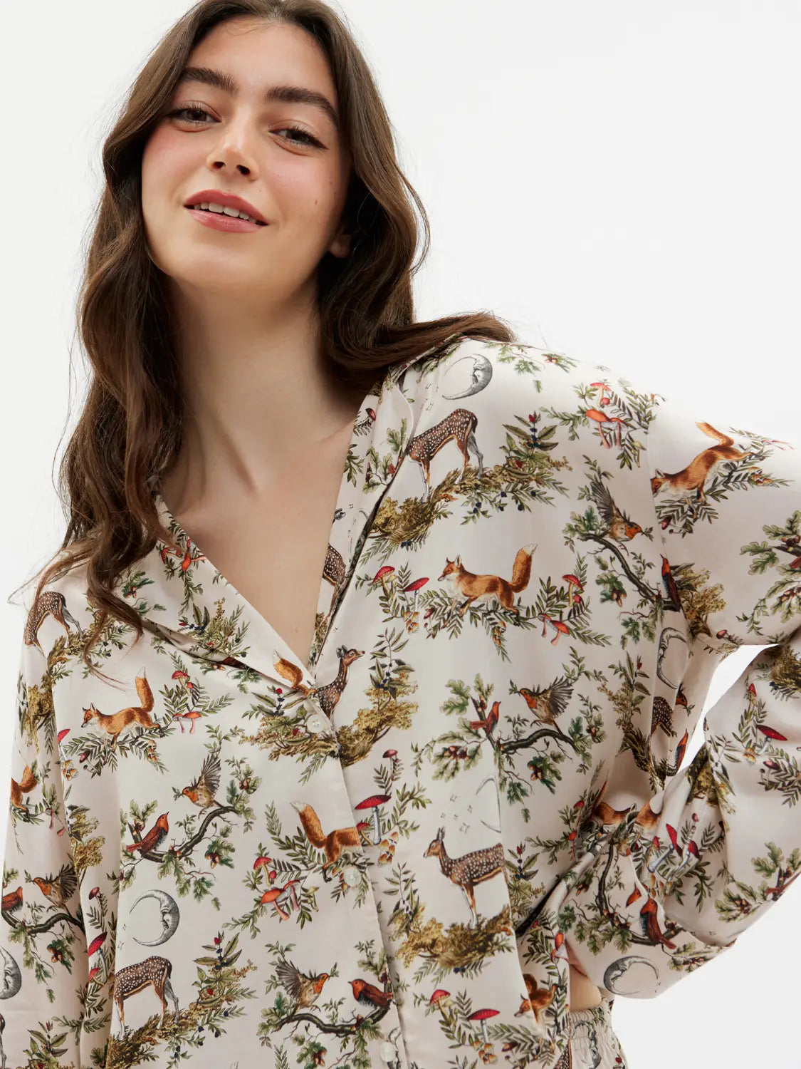 Fable A Night's Tale - Crystal Grey Woodland Scene Pajamas